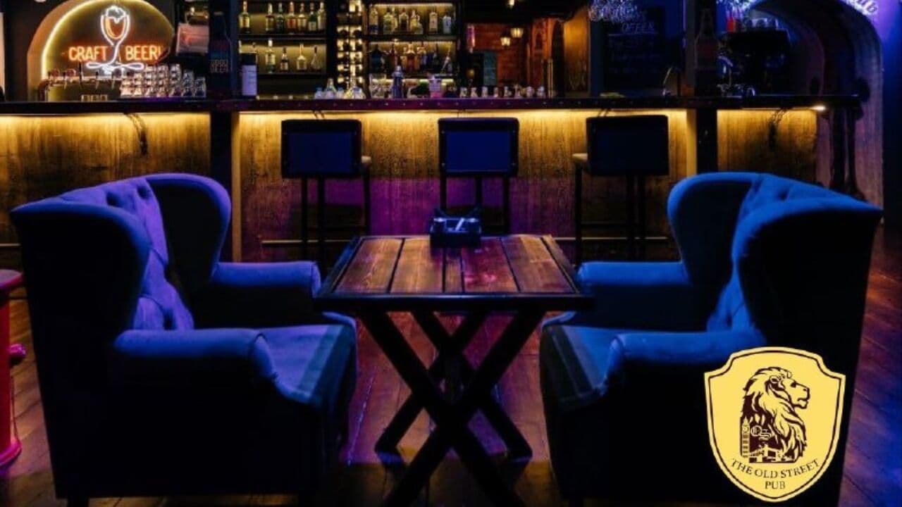 The Old Street Pub