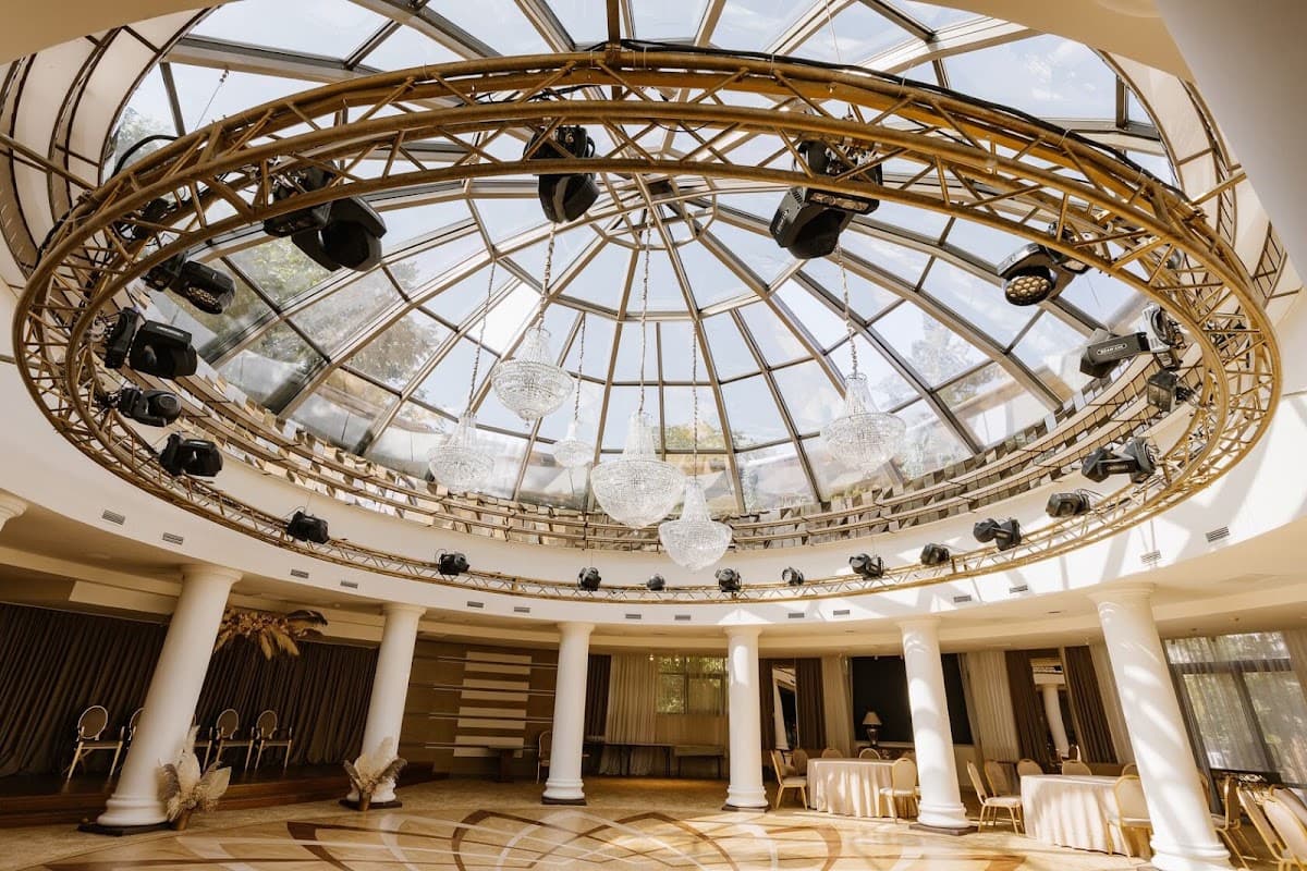 Le Dome