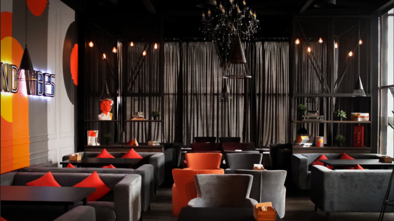 Weekend Lounge bar на Сатпаева