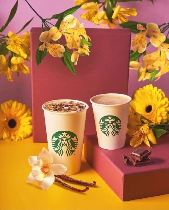 Starbucks на Достык