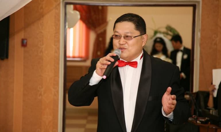 Юрий Ли