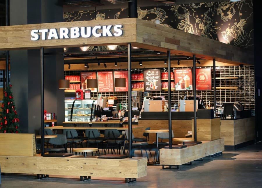 Starbucks Coffee в Almaty Towers