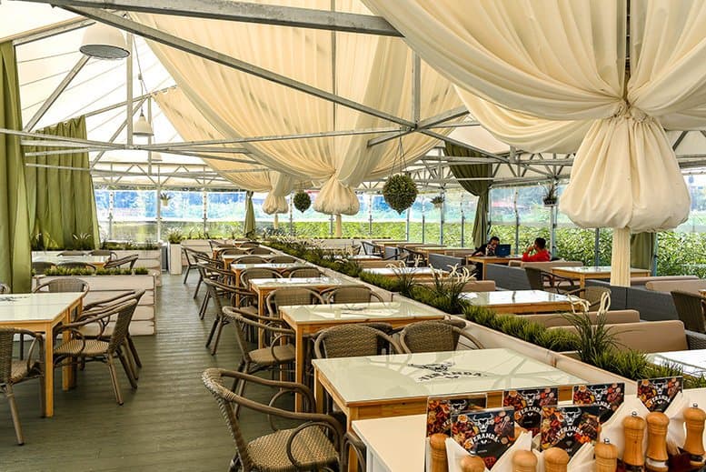 VERANDA grill & bar