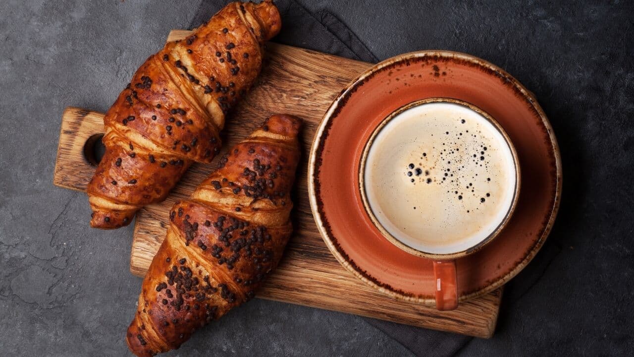 Q coffee shop Qazaqstan по Аль-Фараби