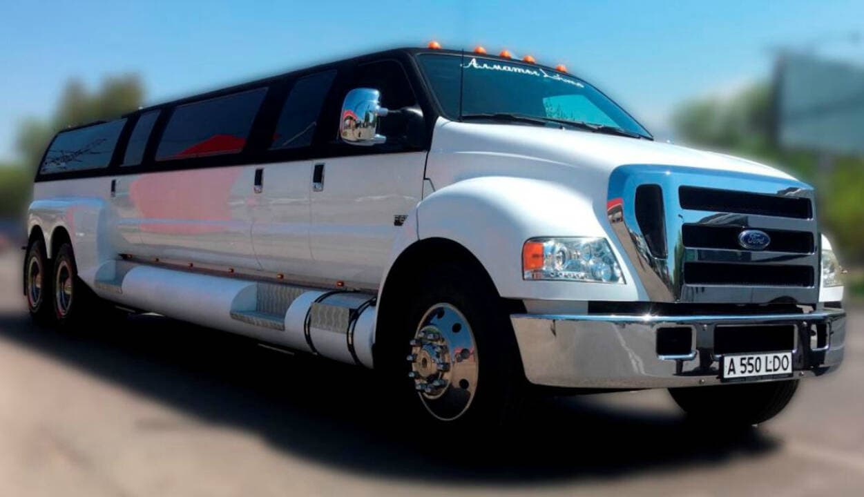 Limousine Almaty Limo