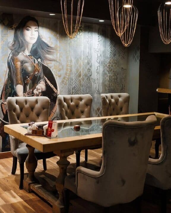 Mongol Bar на Курмангазы
