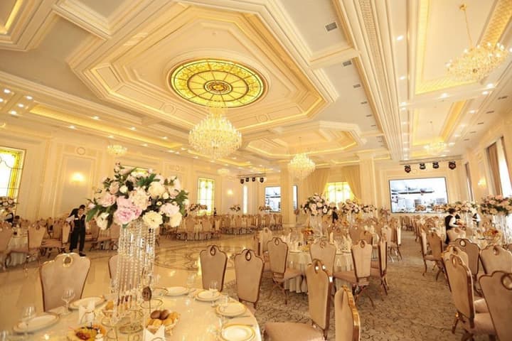 Romance Palace