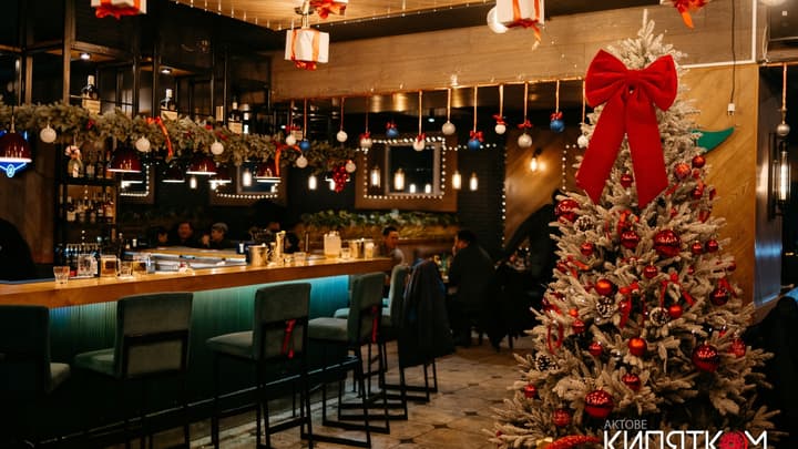 Pinta Bar & Grill
