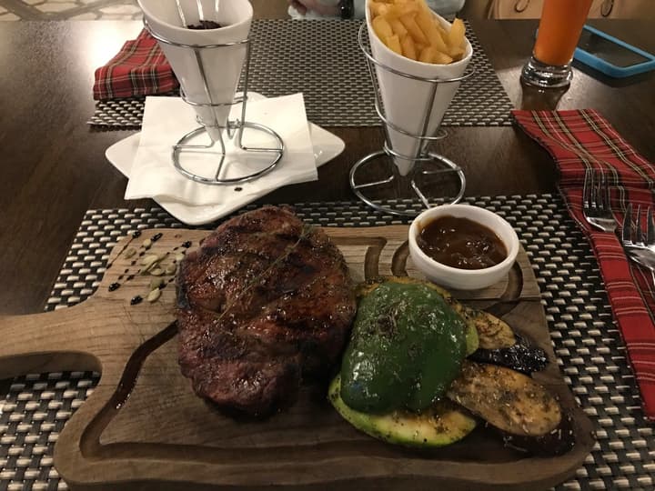 Royal Pub