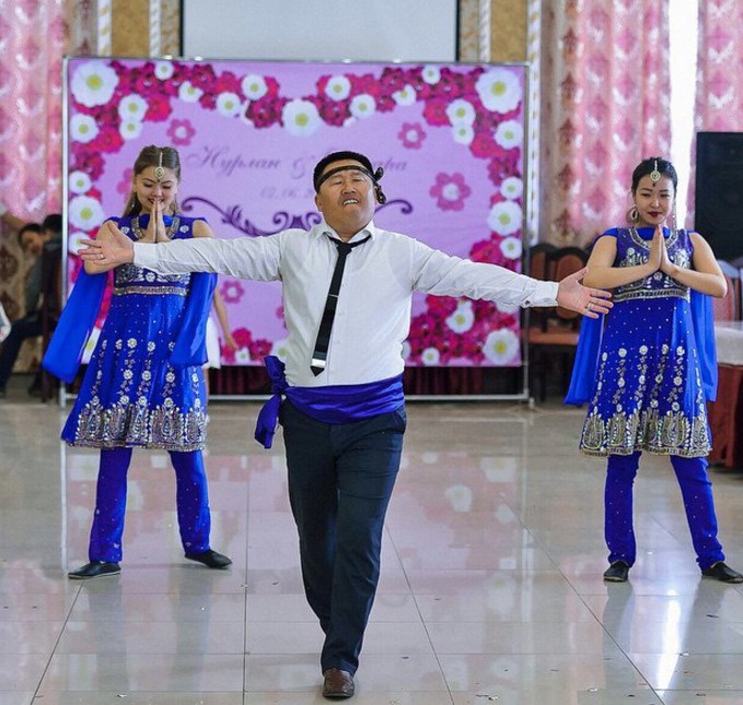 Мухтар Showman