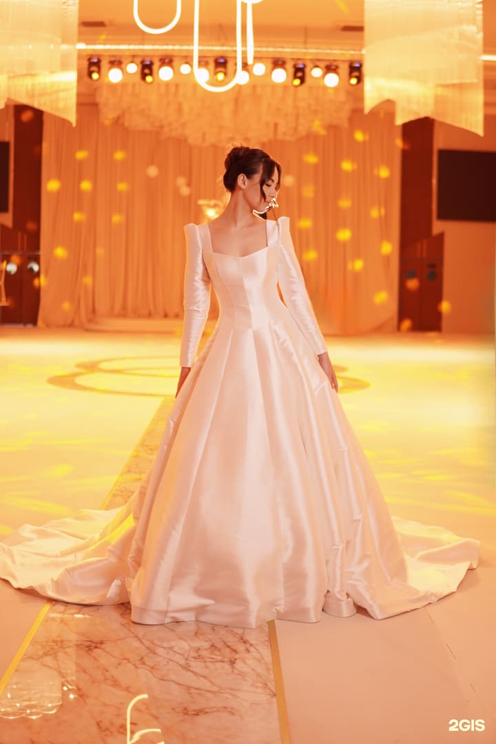 SAT wedding dress