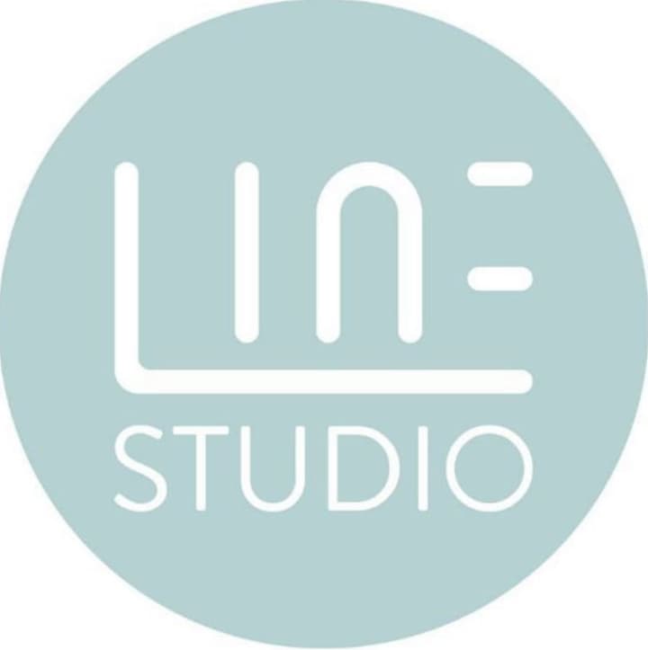 Line (Ходжанова)