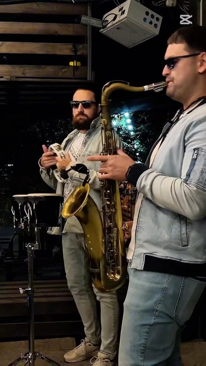 Дуэт Lirik Cool Night