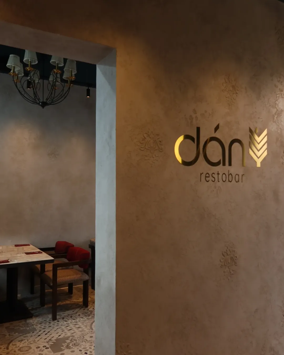 Dán