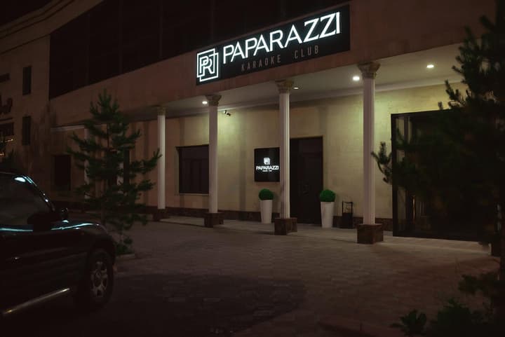 Paparazzi