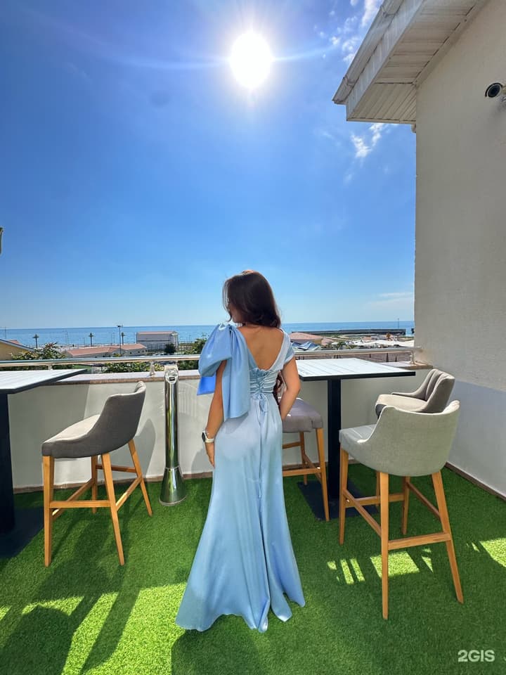 oka aishoka dress