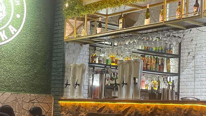 Ayu-Bar